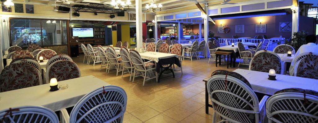 Sun Kiss Hotel Side Exterior foto